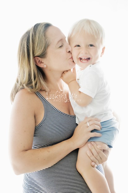 maternity photographer cos cob