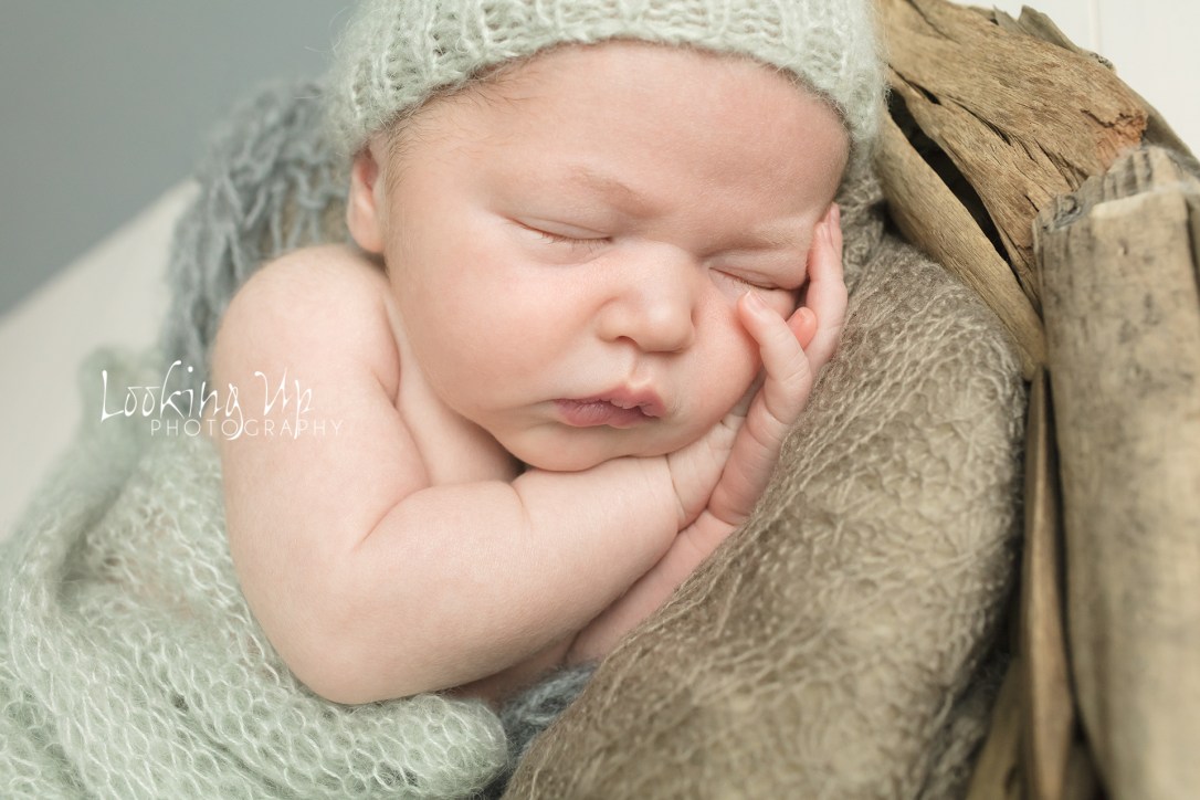 The Thinker (Ridgefield Newborn Photographer)