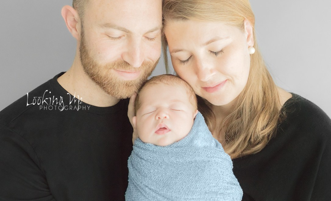 The Thinker (Ridgefield Newborn Photographer)