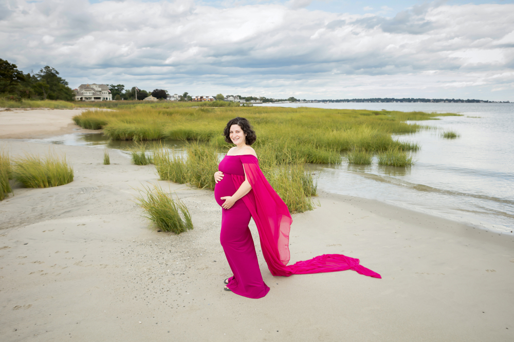 beach maternity session