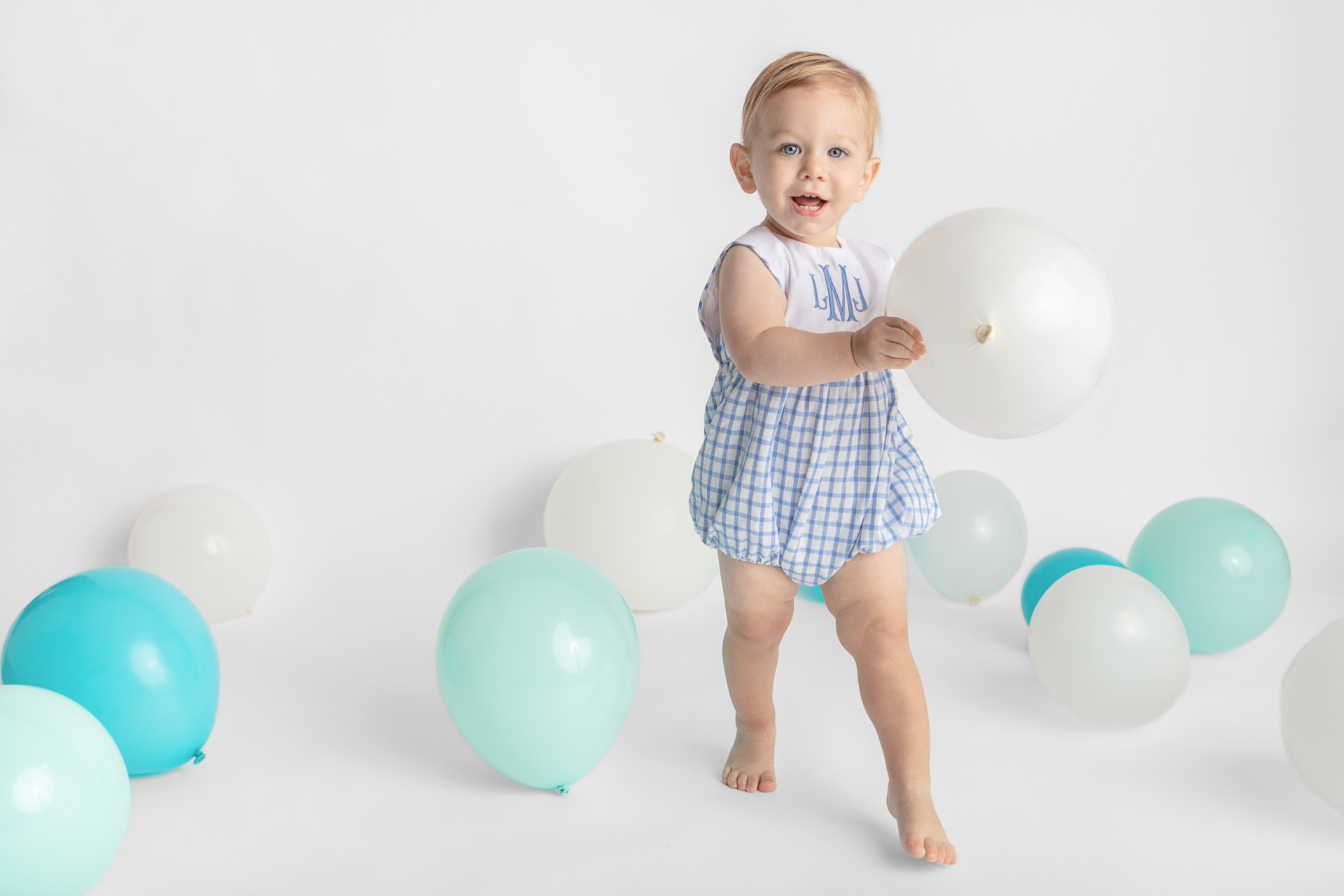 1082 Looking Up Photography