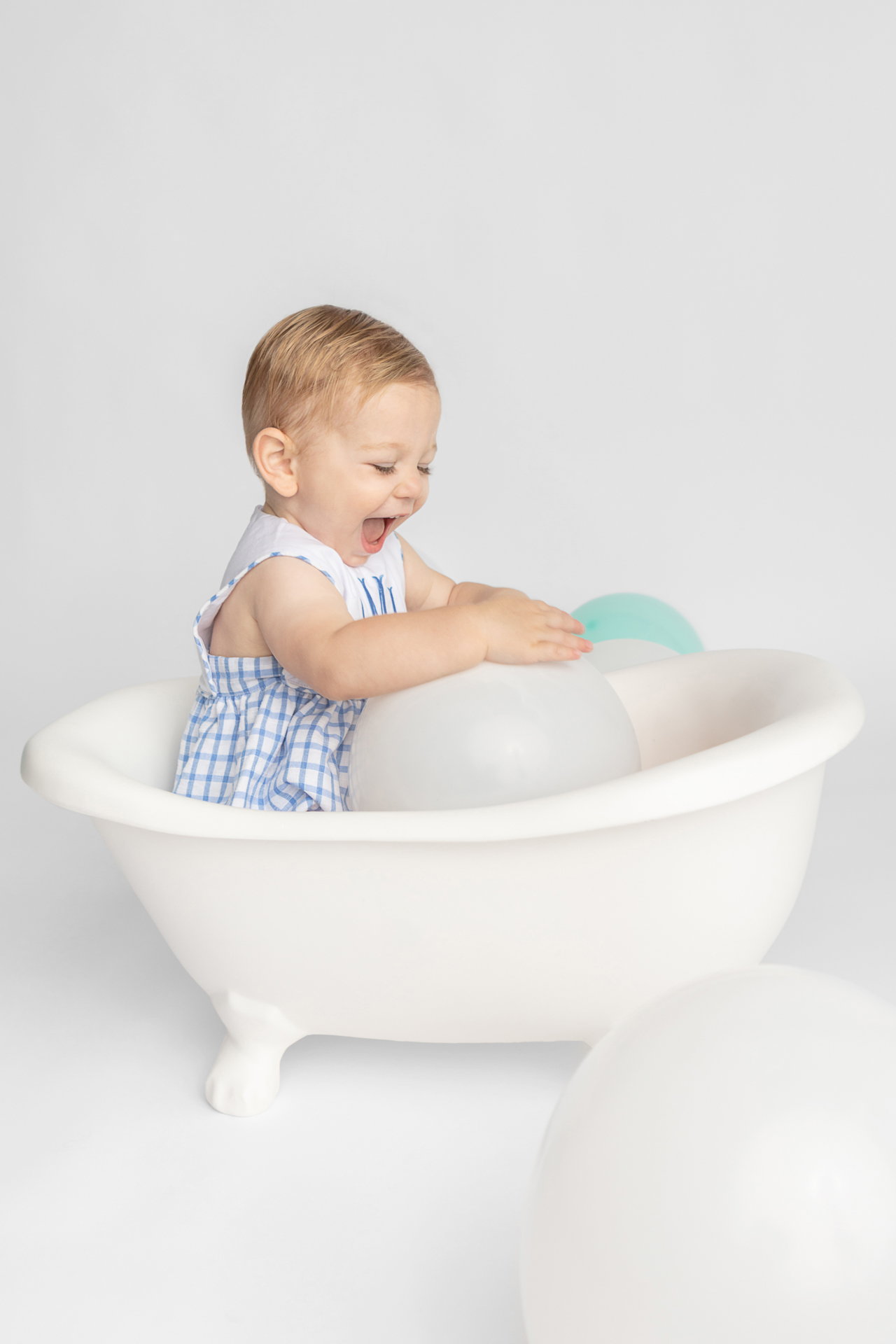 1343 Looking Up Photography